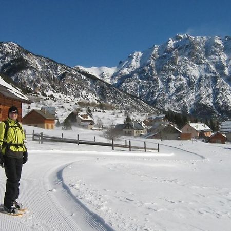 Le Barlet23 Pers Hameau Des Chazals Nevache Hautes Alpes Exteriér fotografie